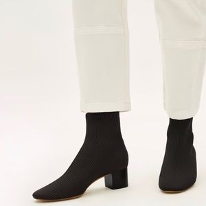 Everlane ‘Glove’ High Ankle Bootie in Black